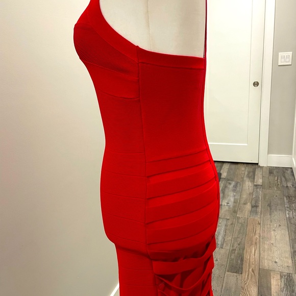 Dress - Picture 3 of 8